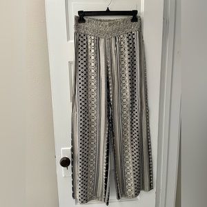 Women’s Casual Wide-Leg Pant